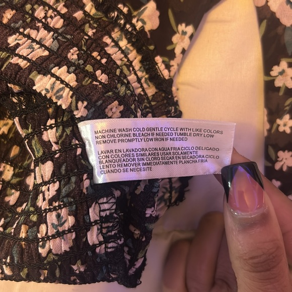 Floral Blouse - Picture 3 of 4